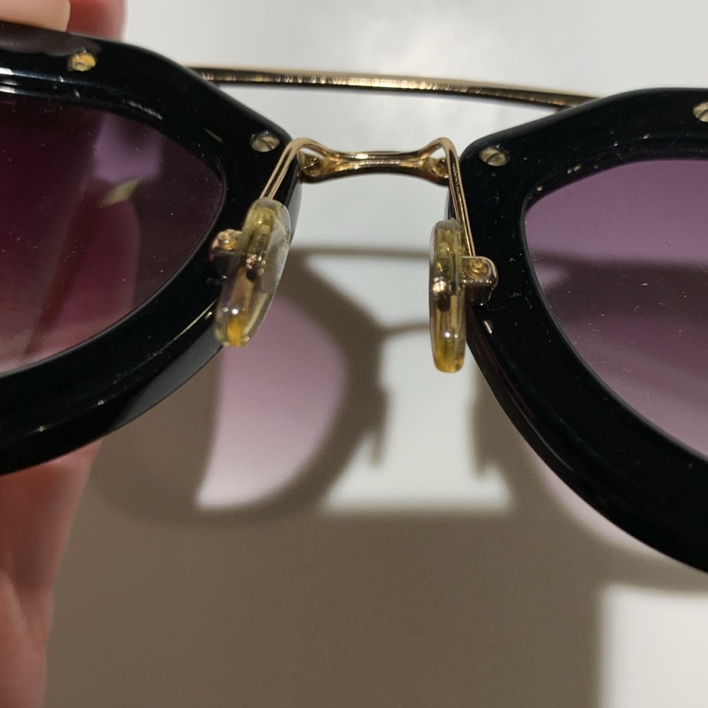 Prada sunglass - Picture 6 of 6